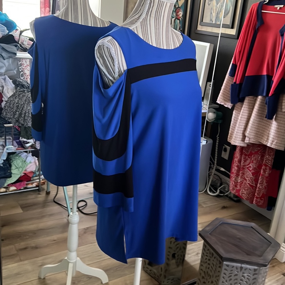 🔥1 hour sale - Linea Domani, cold shoulder blouse